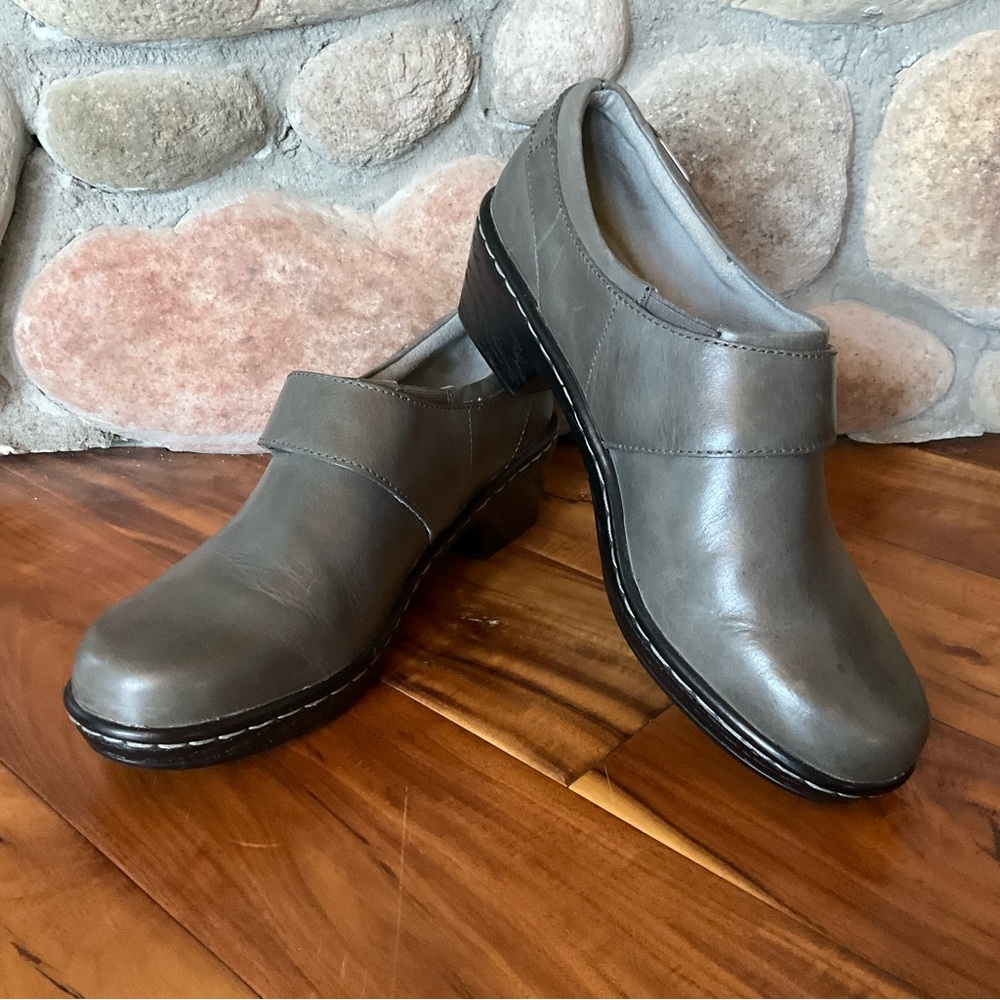 Klogs Women's Gray Mules